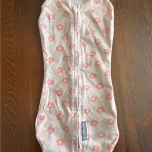 SwaddleMe Pink Floral Swaddle Pod